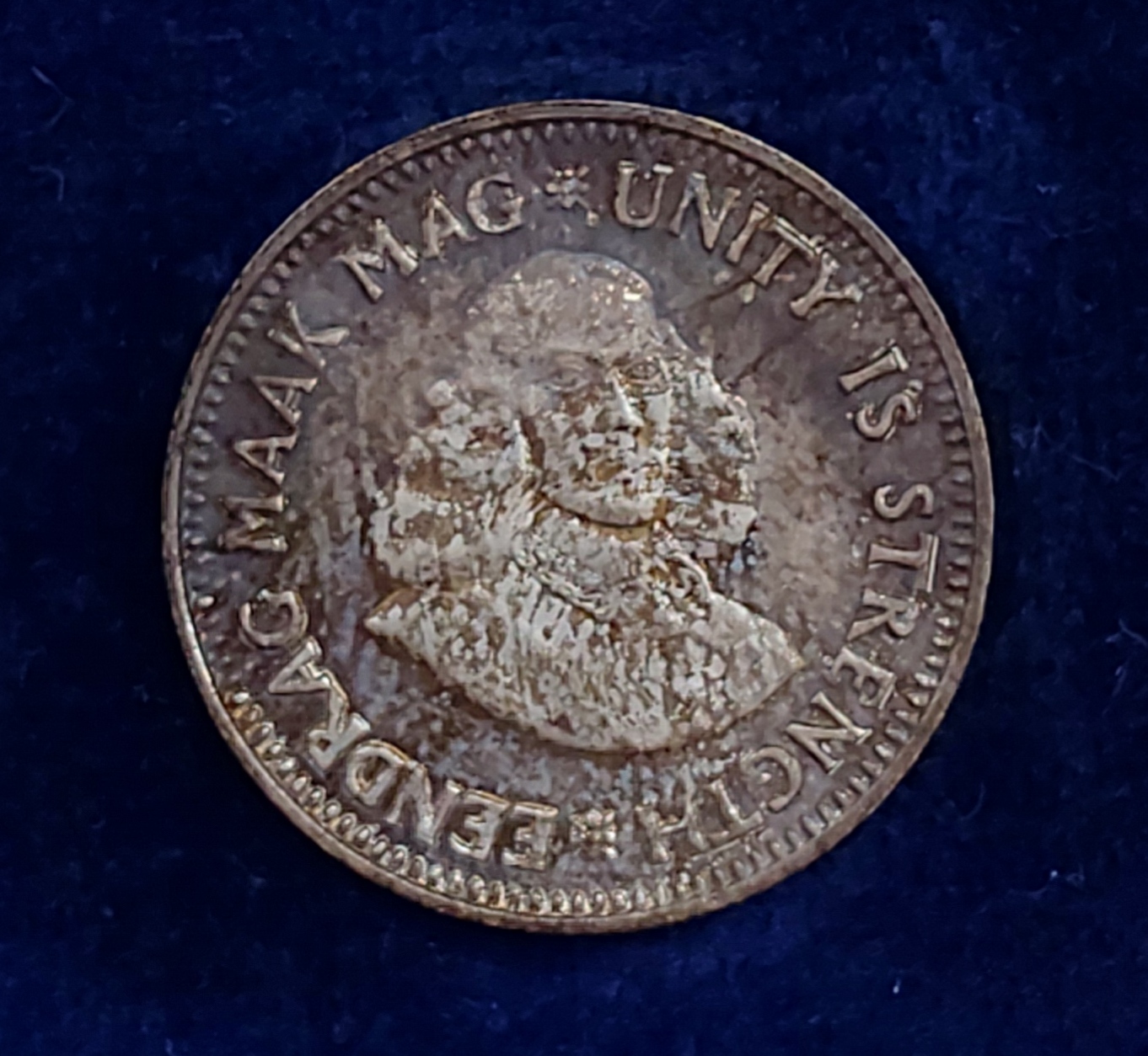 Original 1961 South Africa Proof Set, 5 Silver Coins - 50c, 25c, 10c, 5c, 2&1/2c, 2 Brass coins - 1 & 1/2c. Original box - Image 4