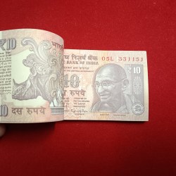 Alternative view of Ten Rs Old Mahatama Gandhi Ji Full Serial Bundle Governor Raghuram Rajan Year 2013 Republic of India 331101