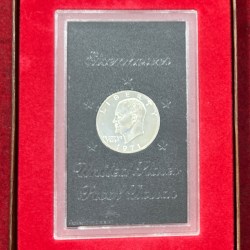 Alternative view of United States 1 Dollar 1971 (Eisenhower Dollar) Proof Silver Dollar Set