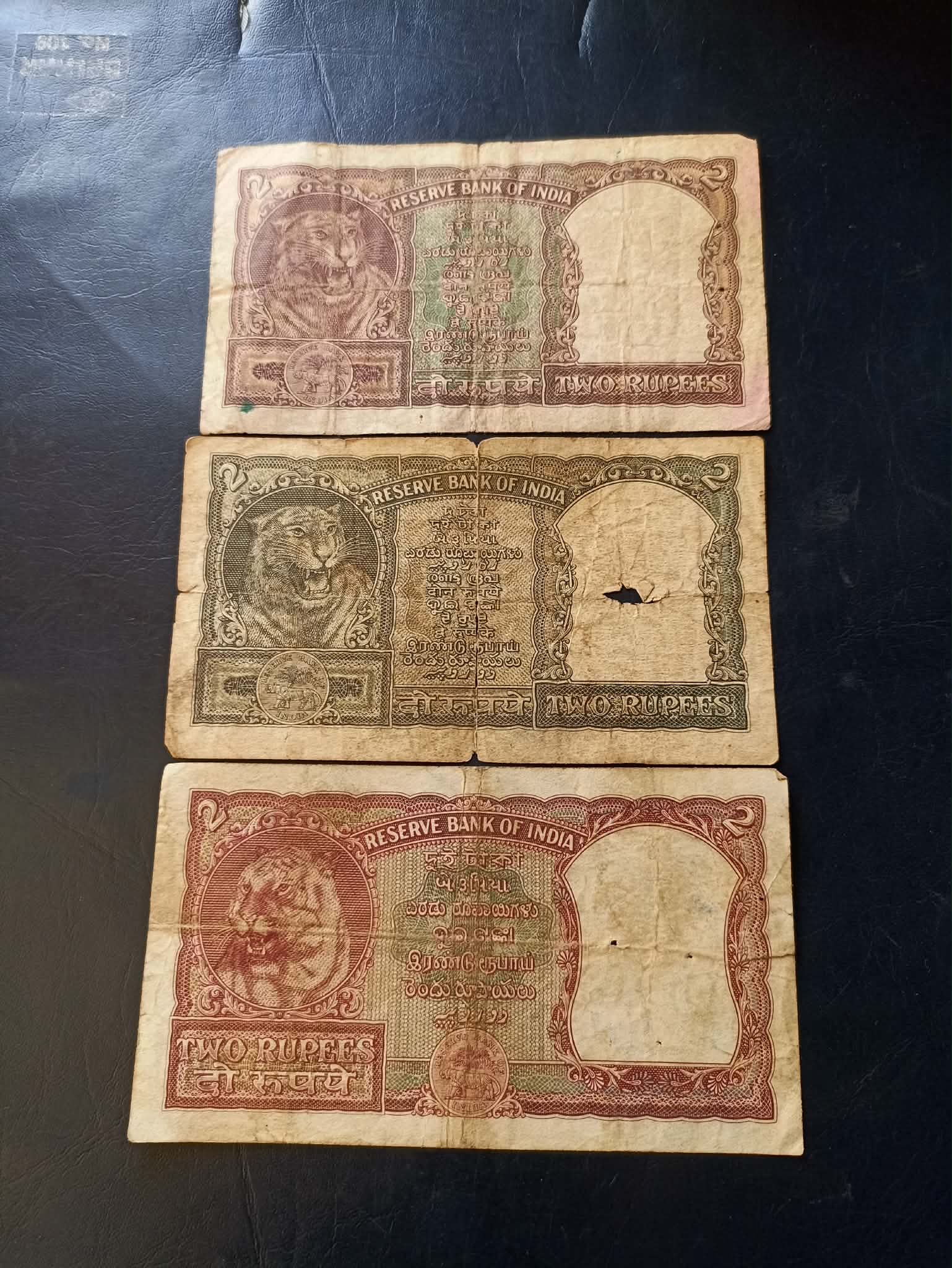 Reserve Bank of India Denominaton 2₹ Same and similar note available