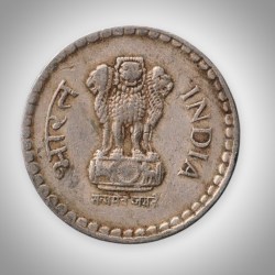 Alternative view of Rare 5 Rupees 1992 Republic of India Bombay Mint Coinage India Coin # A127